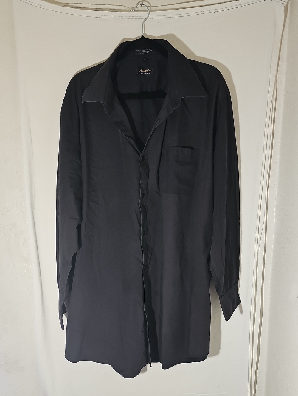 Men's Black Long-Sleeve Dress Shirt